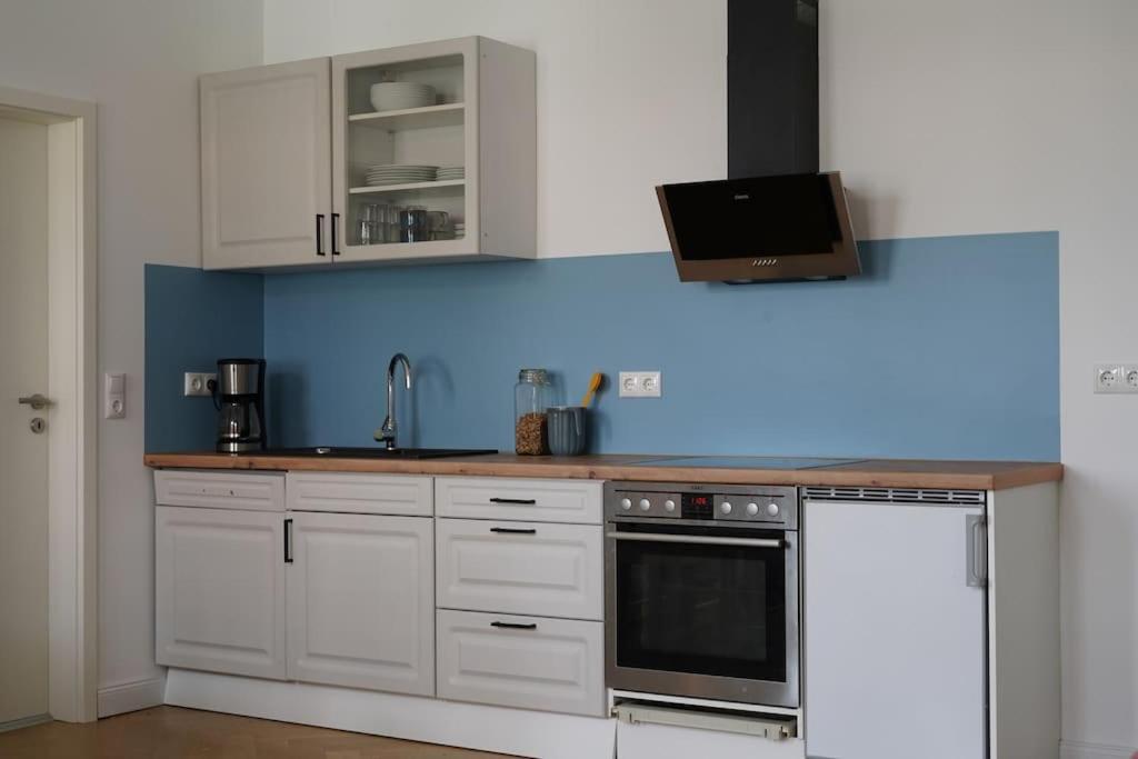 Schoene Ferienwohnung Mit Zwei Schlafzimmern 크베들린부르크 외부 사진