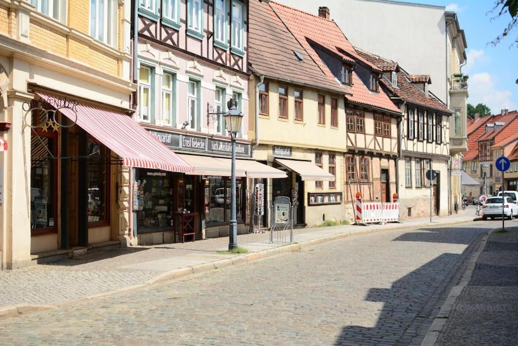 Schoene Ferienwohnung Mit Zwei Schlafzimmern 크베들린부르크 외부 사진