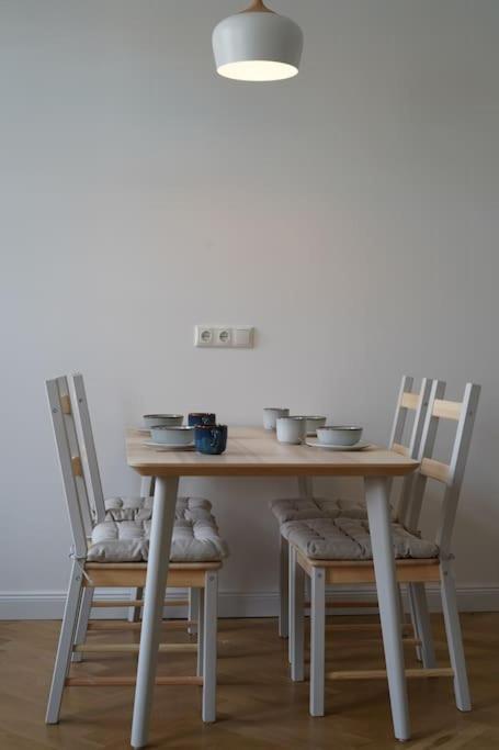 Schoene Ferienwohnung Mit Zwei Schlafzimmern 크베들린부르크 외부 사진