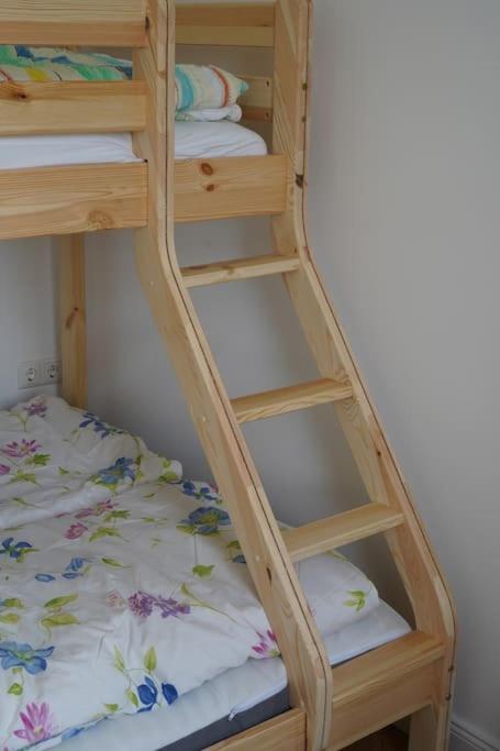 Schoene Ferienwohnung Mit Zwei Schlafzimmern 크베들린부르크 외부 사진